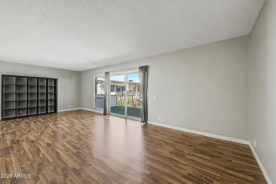 520 W Clarendon Avenue #E22, Phoenix, AZ 85013 - #3