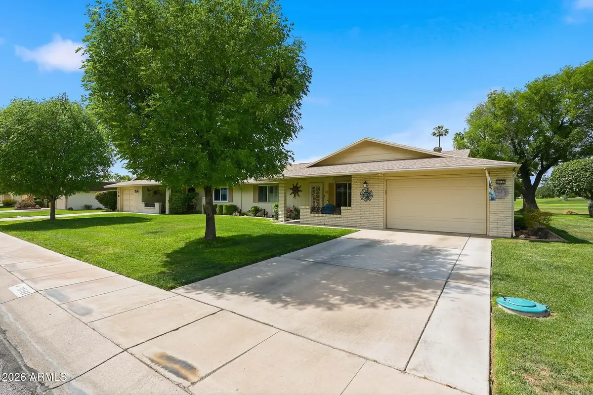 10102 W Highwood Lane, Sun City, AZ 85373 - #1