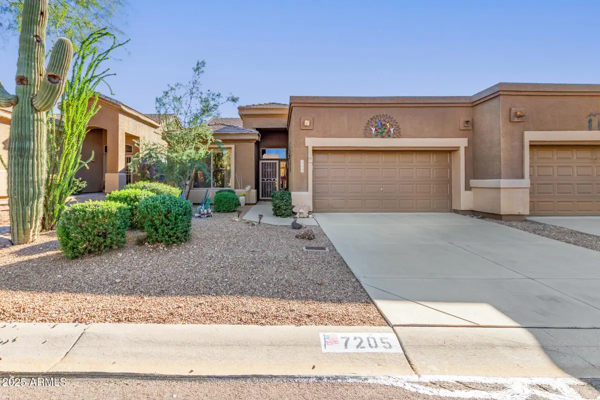 7205 E Palo Brea Drive, Gold Canyon, AZ 85118 - #1