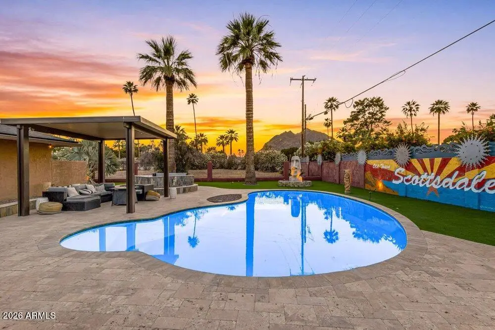 6802 E Paradise Parkway, Scottsdale, AZ 85251 - #1