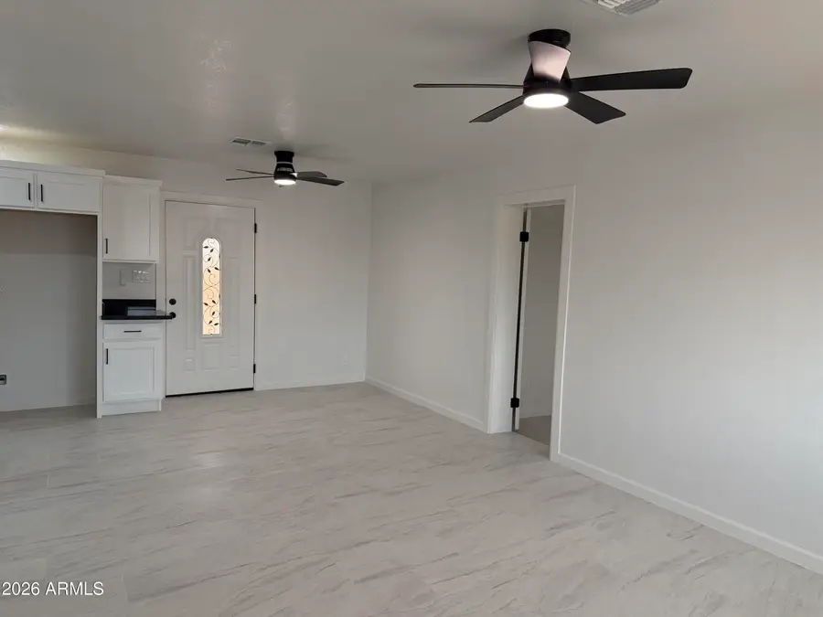 1527 W Grovers Avenue, Phoenix, AZ 85023 - #2