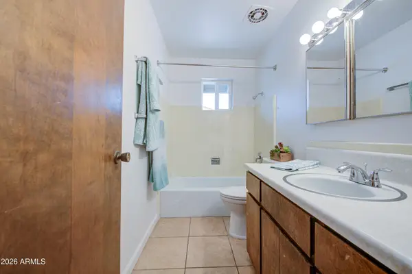 650 N Rennick Drive, Apache Junction, AZ 85120