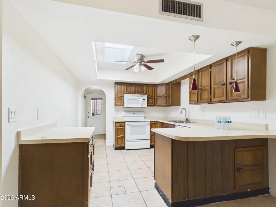 2426 N Shade Tree Circle, Tucson, AZ 85715 - #2