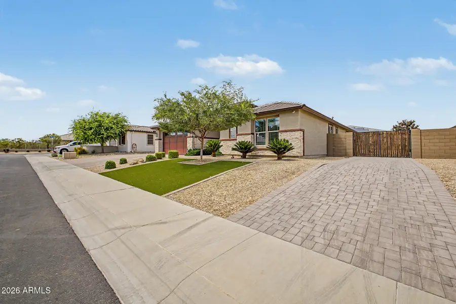 12542 W Krall Court, Glendale, AZ 85307 - #2