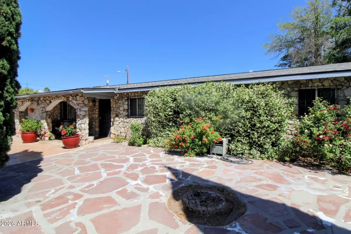 393 S Seventh Street, Globe, AZ 85501 - #1