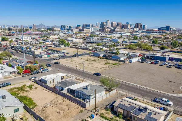 820 S 15th Avenue, Phoenix, AZ 85007