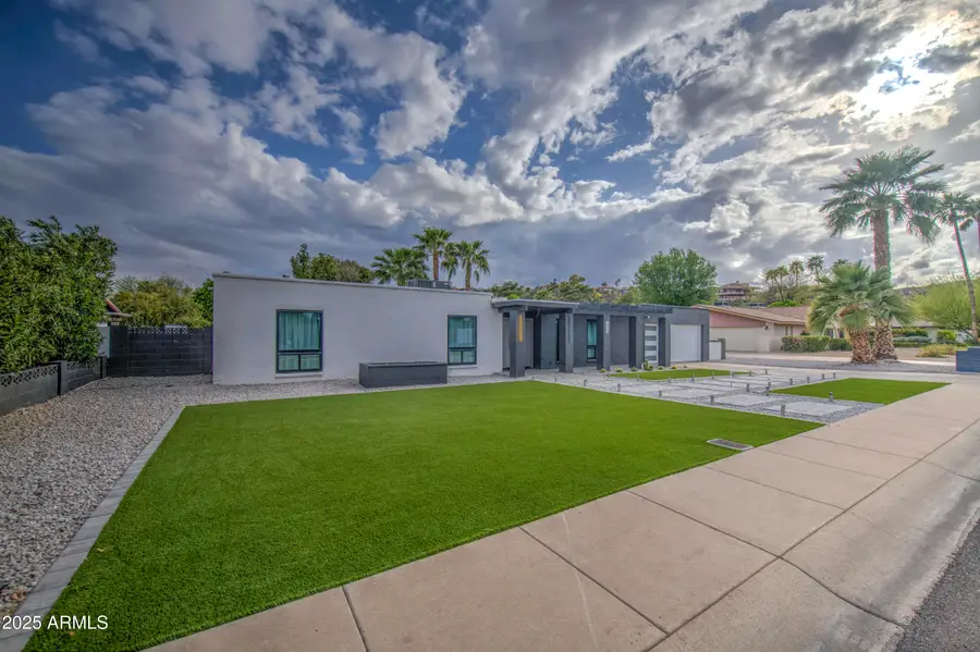 919 W Port Royale Lane, Phoenix, AZ 85023 - #3