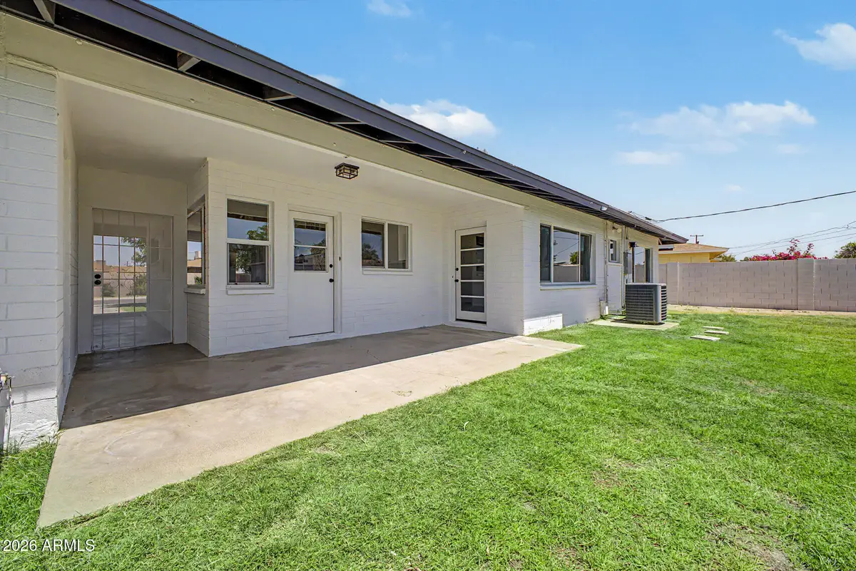 2425 W Shady Glen Avenue, Phoenix, AZ 85023 - #1