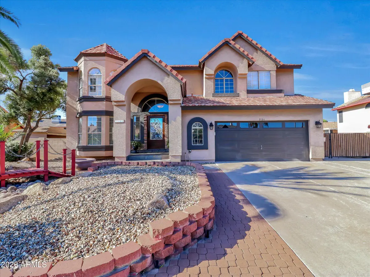 7121 W Windrose Drive, Peoria, AZ 85381 - #1