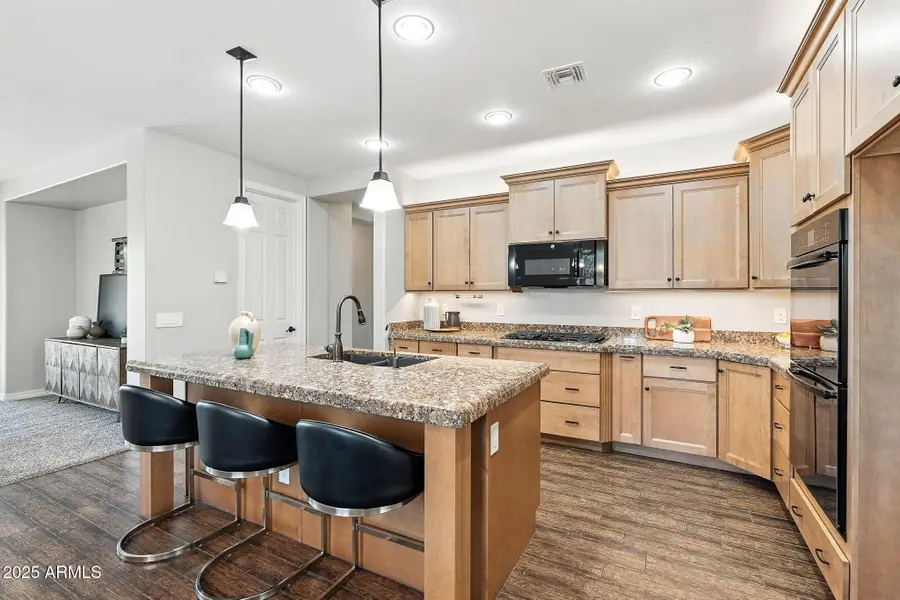 65 W Cucumber Tree Avenue, San Tan Valley, AZ 85140 - #2
