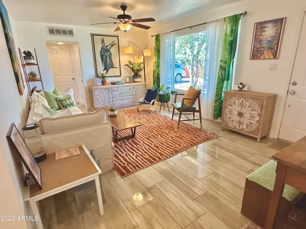 413 W Caron Street W, Phoenix, AZ 85021