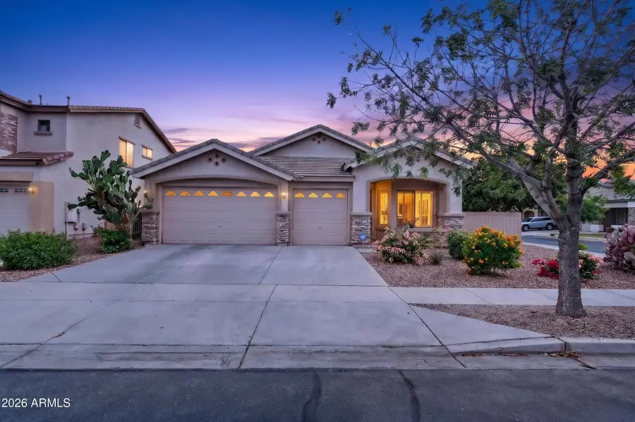 8837 W Midway Avenue, Glendale, AZ 85305 - #2