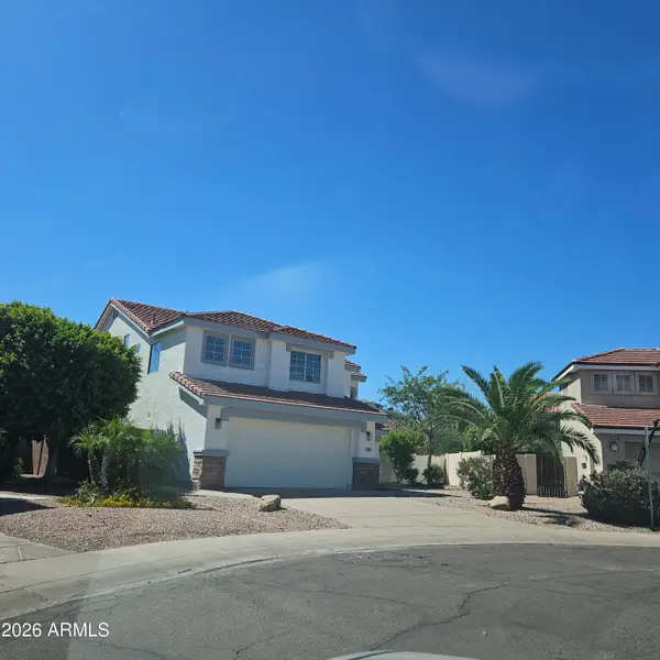 2828 E Windsong Drive, Phoenix, AZ 85048