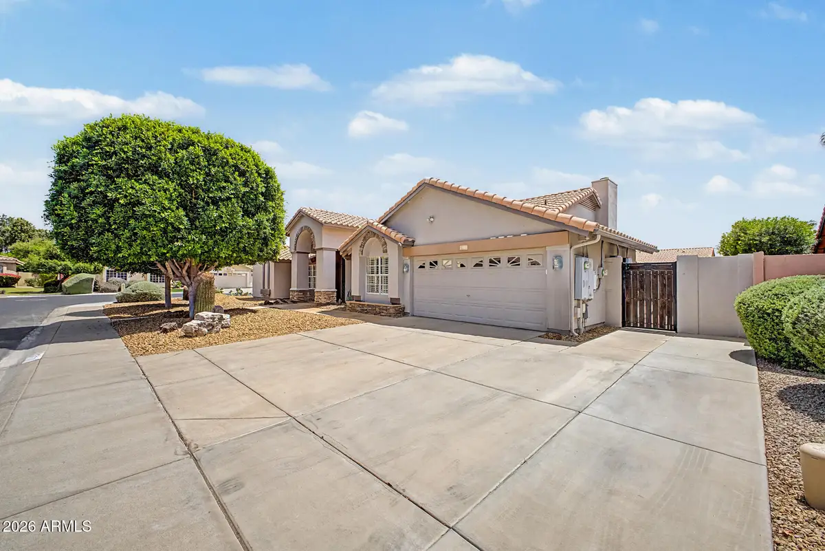 7131 W Voltaire Avenue, Peoria, AZ 85381 - #1