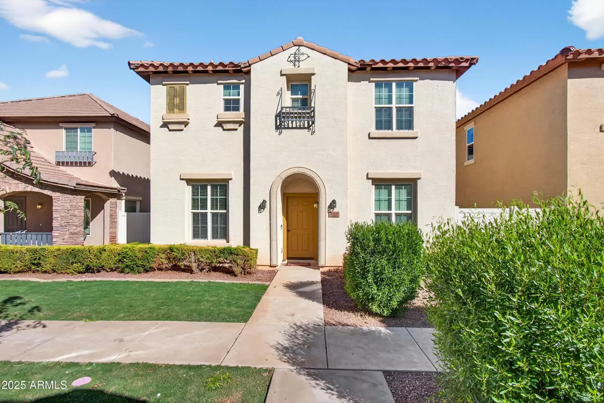 886 S Huish Drive, Gilbert, AZ 85296 - #1