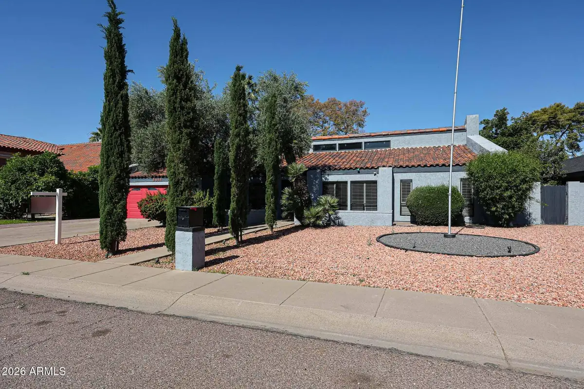 8444 N 7th Avenue, Phoenix, AZ 85021 - #1