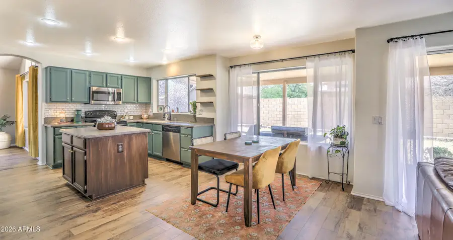 8602 W Joan De Arc Avenue, Peoria, AZ 85381 - #3