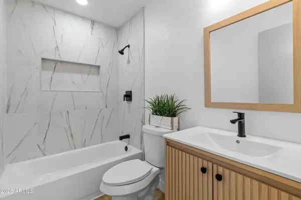 231 W Winston Drive, Phoenix, AZ 85041