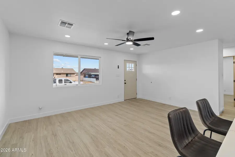 231 W Winston Drive, Phoenix, AZ 85041 - #3