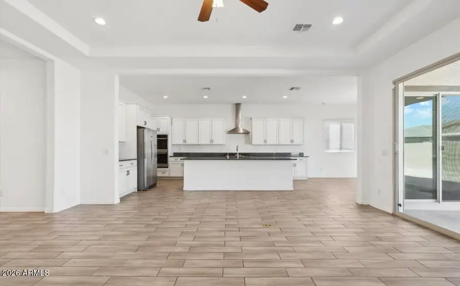 15718 W Adams Street, Goodyear, AZ 85338 - #2