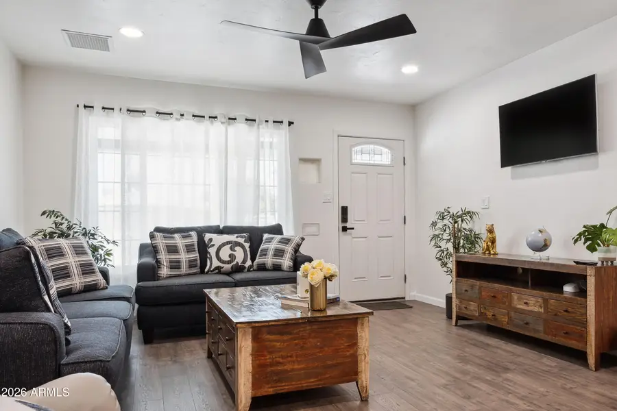 3814 N 36th Street, Phoenix, AZ 85018 - #3