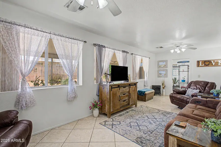 8218 E Madero Avenue, Mesa, AZ 85209 - #3
