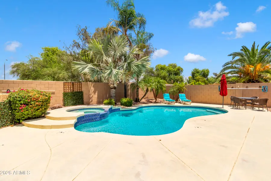 382 W Indigo Drive, Chandler, AZ 85248 - #2