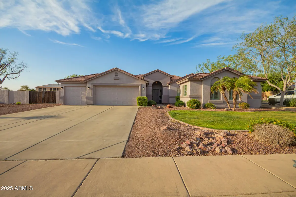 8352 W San Juan Avenue, Glendale, AZ 85305 - #1