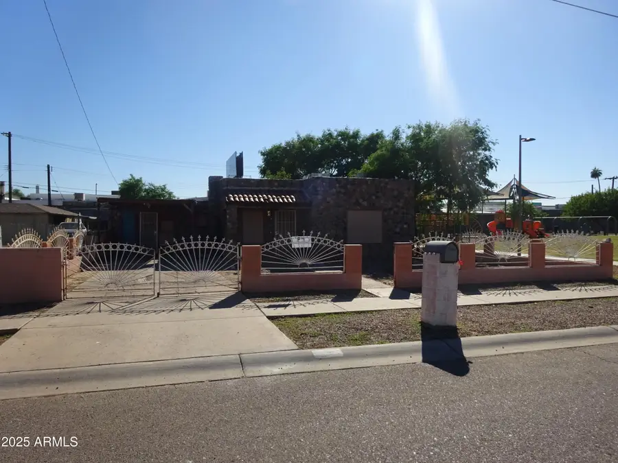 2821 E Adams Street, Phoenix, AZ 85034 - #2