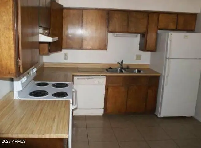1504 E 29th Avenue, Apache Junction, AZ 85119 - #2