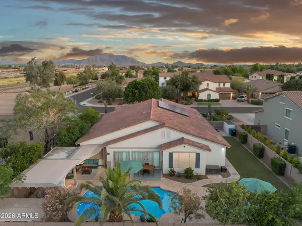 2762 E Carob Drive, Gilbert, AZ 85298