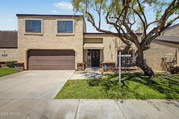 2518 E Shaw Butte Drive, Phoenix, AZ 85028