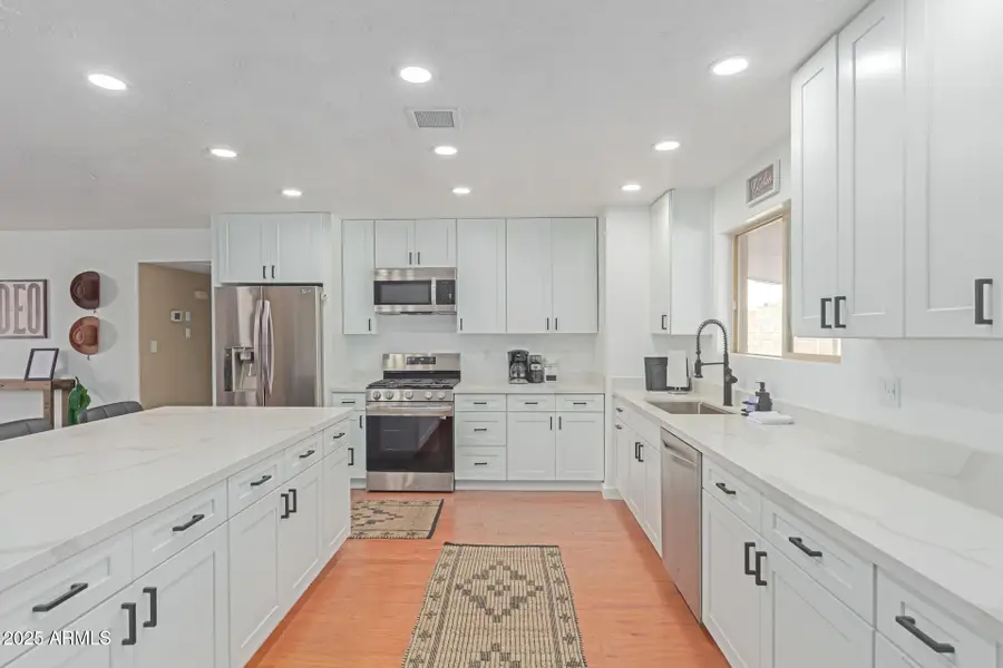 3142 E Altadena Avenue, Phoenix, AZ 85028 - #3