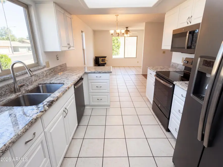 9207 W Kerry Lane, Peoria, AZ 85382 - #2