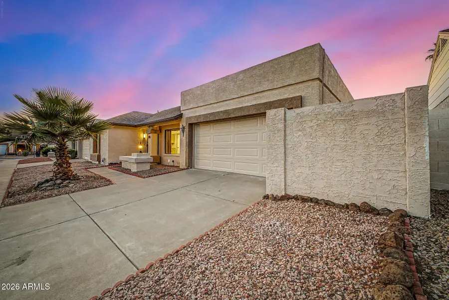 916 E Bluefield Avenue, Phoenix, AZ 85022 - #2