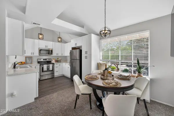 1633 E Lakeside Drive #25, Gilbert, AZ 85234