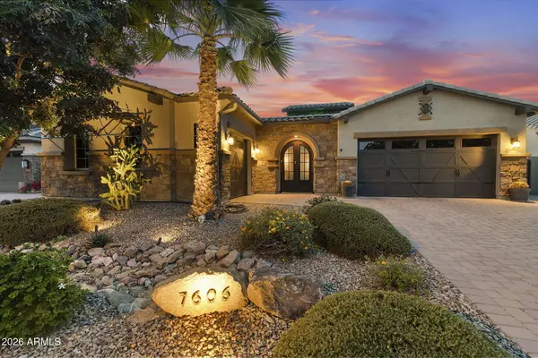 7606 S Penrose Drive, Gilbert, AZ 85298