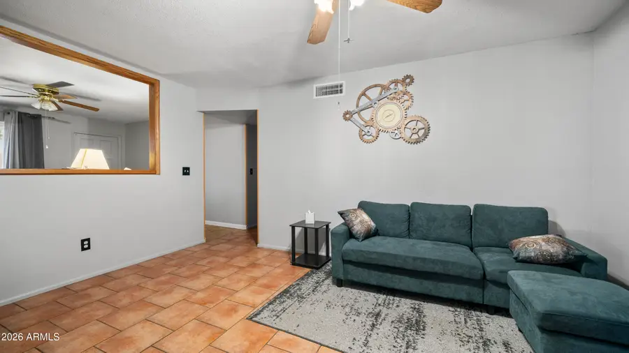 4038 W Cholla Street, Phoenix, AZ 85029 - #3