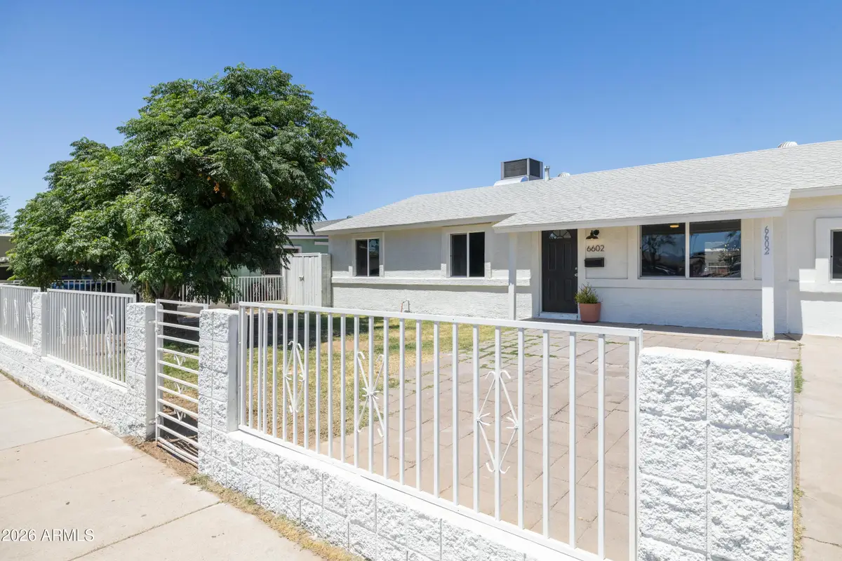 6602 W Holly Street, Phoenix, AZ 85035 - #1