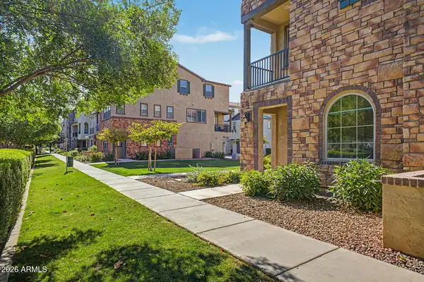 1698 E Bridgeport Parkway, Gilbert, AZ 85295