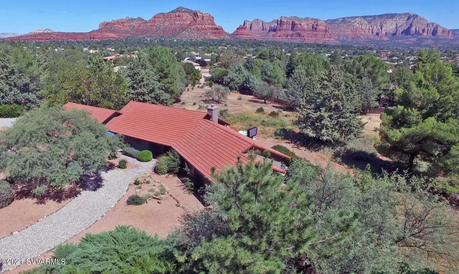 795 E Saddlehorn Road, Village Of Oak Creek Big Park, AZ 86351 - #2