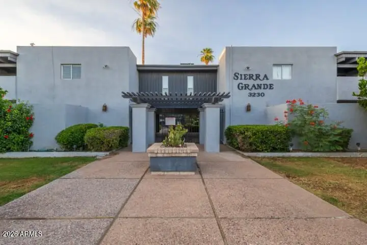 3230 E Pinchot Avenue #32, Phoenix, AZ 85018 - #1