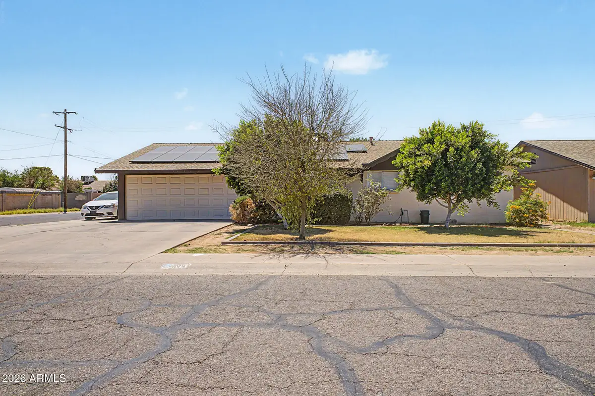 3701 W Echo Lane, Phoenix, AZ 85051 - #1