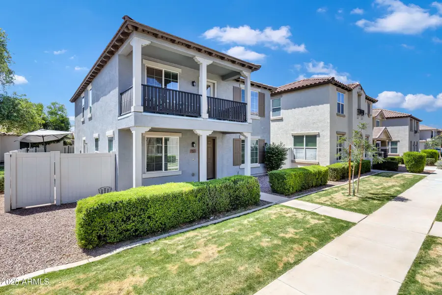 907 S Henry Lane, Gilbert, AZ 85296 - #2