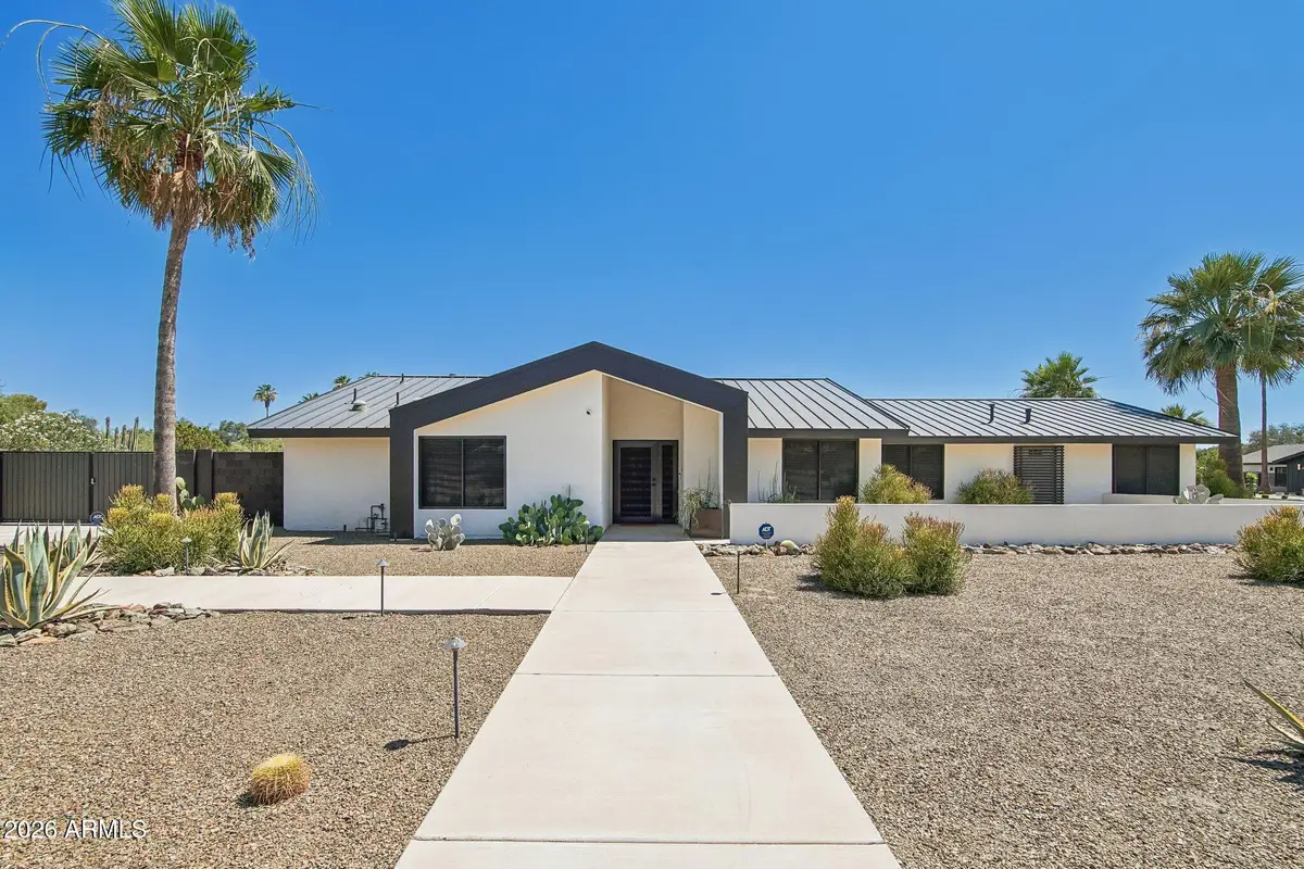 7001 E Dreyfus Avenue, Scottsdale, AZ 85254 - #1