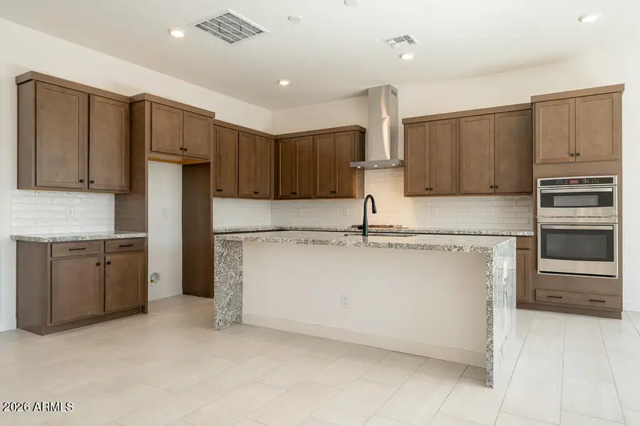 2589 E Alfonso Drive, San Tan Valley, AZ 85140 - #2