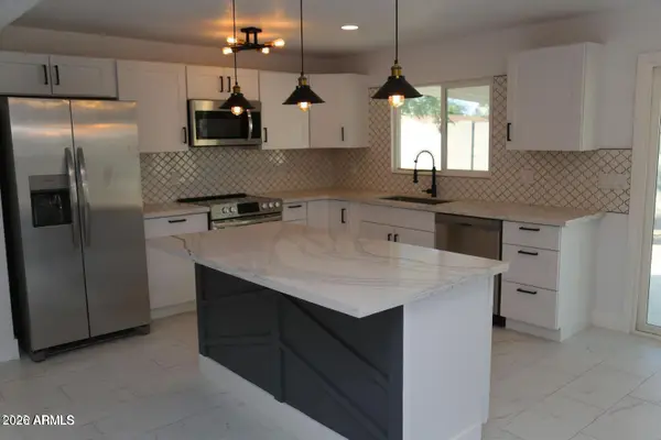 15244 N 38th Street, Phoenix, AZ 85032