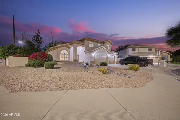 1124 N Robin Lane, Mesa, AZ 85213