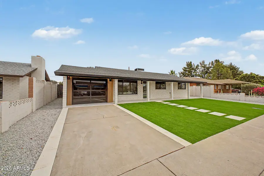 8008 E Whitton Avenue, Scottsdale, AZ 85251 - #3