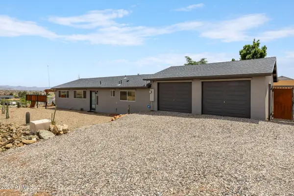 17707 E Hummingbird Lane, Mayer, AZ 86333